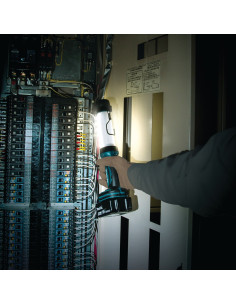 Latarka Aku 18V Li-Ion Dml806  Makita 2