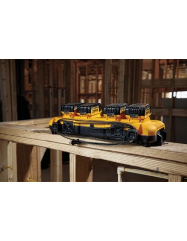 Dewalt Ładowarka Wielonapięciowa Dcb104 Z 4 Gniazdami 8A Xr