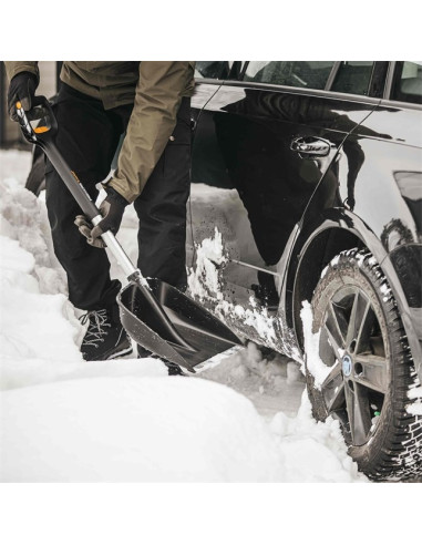 Fiskars Szufla Samochodowa Do Śniegu Teleskopowy Trzonek X-Series