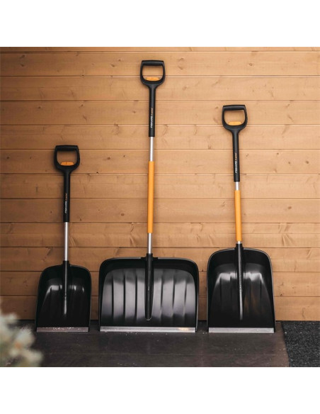 Fiskars Szufla Samochodowa Do Śniegu Teleskopowy Trzonek X-Series