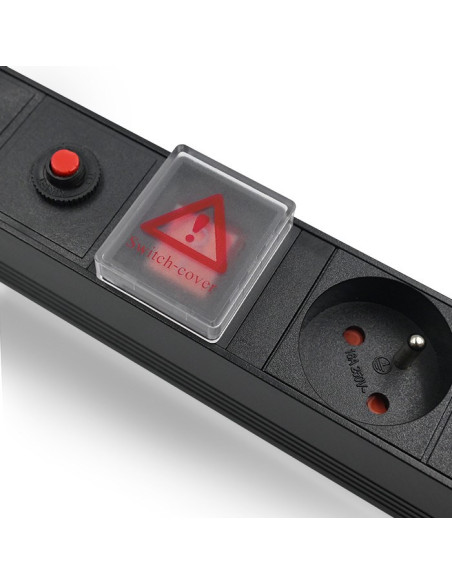 Listwa Qoltec 53996 (Kolor Czarny)