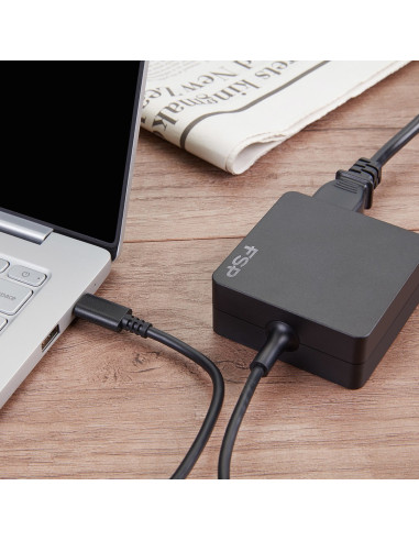 Fsp Nb C Adapter Zasilający/ Inwentor Wewnętrzna 65 W Czarny