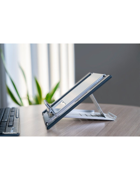 Neomounts Nsls100 Stojak Na Laptop Półka Wysięgnikowa Na Notebooka Srebrny 55,9 Cm (22")