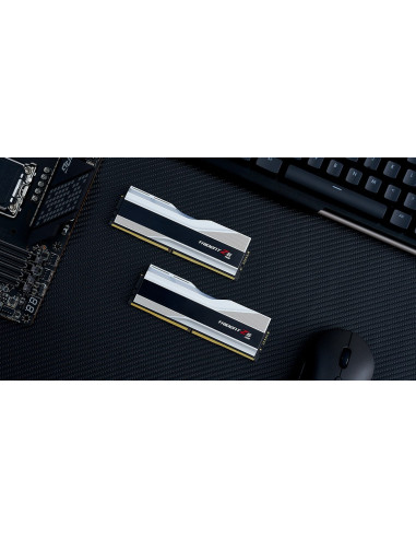 Pamięć Ddr5 32Gb Pc 6000 Cl32 G.skill Kit (2X16Gb) 32-Tz5Rs Rgb