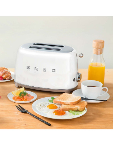 Toster Smeg Biały Model Tsf01Wheu