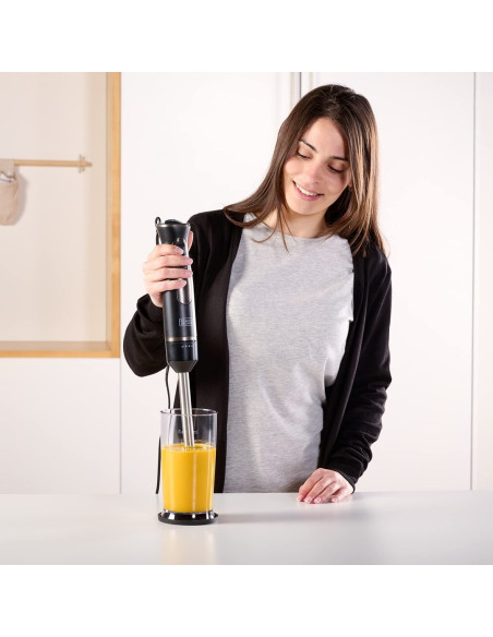 Blender Ręczny Black+Decker Bxhba800E (800W)