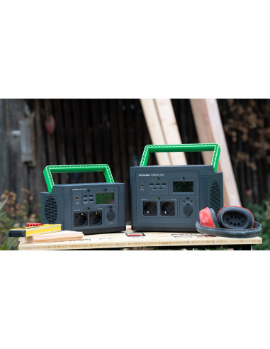 Przenośna Elektrownia Apc Offgrid 730, 738 Wh Litowo-Jonowa, Lcd, 2 Gniazda Cee 7/3 Schuko, Sinewave, 3 Usb-A, 2 Usb-C, Ładowark