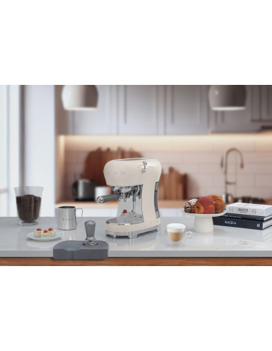 Smeg Ekspres Do Kawy (Ecf02Creu) Creme
