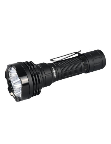 Latarka Acebeam P18