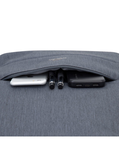Rivacase Plecak Na Laptop 17,3" Prater, 20L, Ciemnoszary, Antykradzieżowy, Materiał Wodoodporny, Przelotka Usb