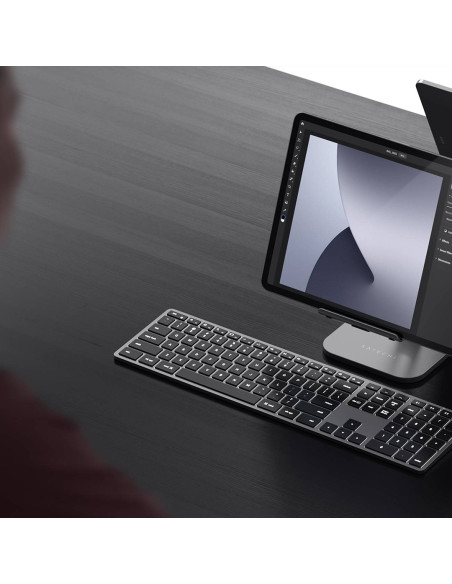 Satechi Slim X3 - Klawiatura Z Układem Numerycznym Bluetooth Do Czterech Urządzeń Usb-C Us International (Silver)
