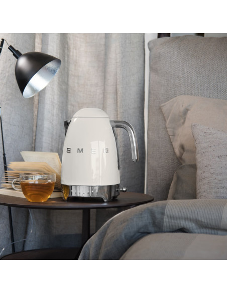 Smeg Klf04Creu Czajnik Elektryczny 1,7 L 2400 W Kremowy