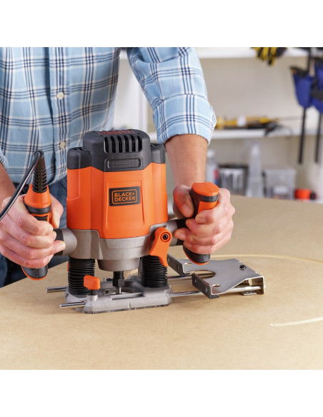 Frezarka Górnowrzecionowa 1200Wblack+Decker Kw1200E