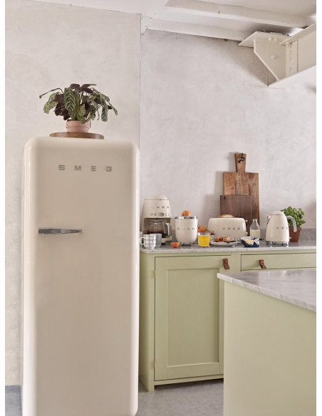 Smeg Klf03Creu Czajnik Elektryczny 1,7 L 2400 W Kremowy