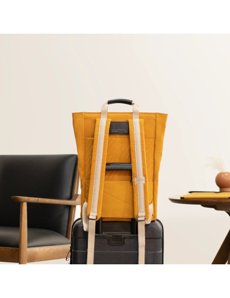 Native Union W.f.a Backpack - Plecak Z Kieszenią Na Laptop 16", 20 L (Kraft)