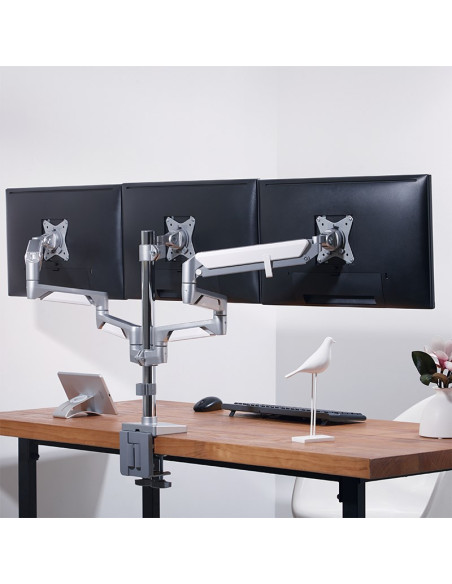 Uchwyt Stołowy Logilink Bp0090 17''-32'' 21Kg 3 Monitore Silver