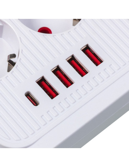 Maclean Listwa Zasilająca, Przedłużacz 6 Gniazd + 4Xusb, 110-240V Ac 50/60Hz, 2.1A Max 2500W, 1,5 M, Biała Mce389 W