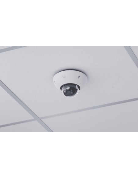 Kamera Ubiquti Unifi G6 Dome White (Uvc-G6-Dome-W) 8Mp 3840 X 2160 (16:9) Ip66 Ik10 9,25W