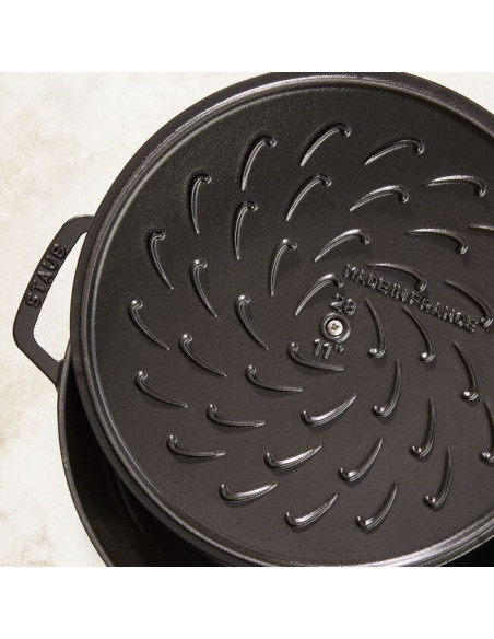 Głęboka Patelnia Do Duszenia Z Pokrywką Staub 40511-472-0 - Czarna 28 Cm
