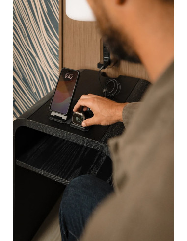Uag 3In1 Travel Charger - Bezprzewodowa Ładowarka Podróżna Do Trzech Urządzeń 15W, Kompatybilna Z Magsafe, Kabel, Wtyczki I Orga