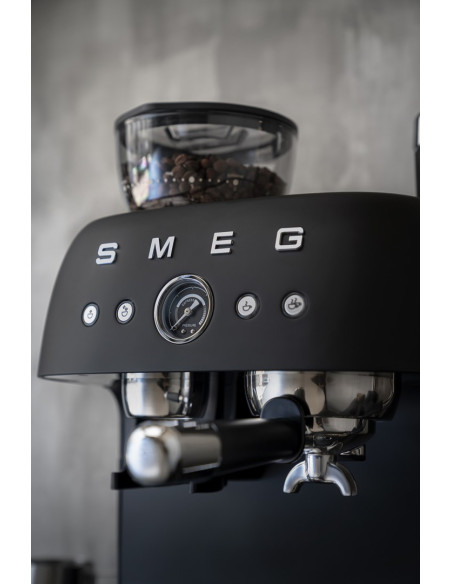 Smeg Egf03Blmeu Ekspres Do Kawy Ręczny Ekspres Do Espresso 2,4 L