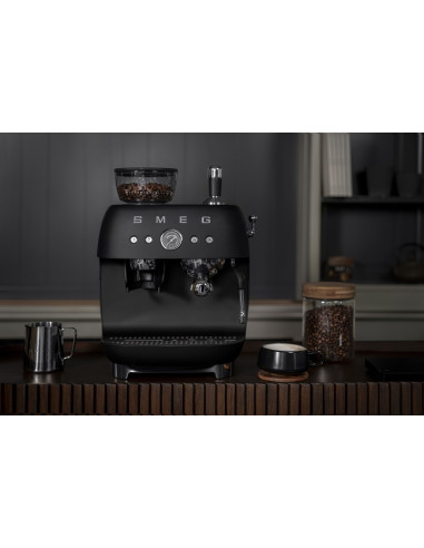 Smeg Egf03Blmeu Ekspres Do Kawy Ręczny Ekspres Do Espresso 2,4 L