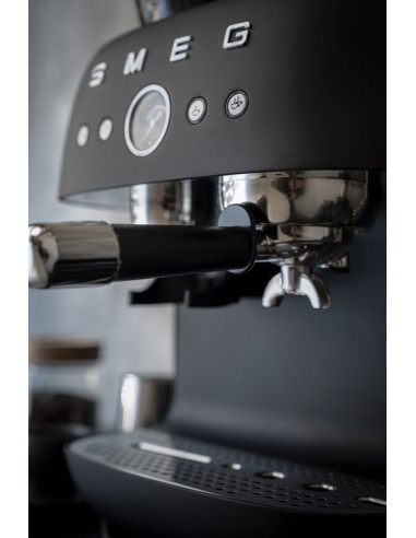Smeg Egf03Blmeu Ekspres Do Kawy Ręczny Ekspres Do Espresso 2,4 L