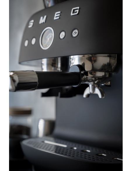 Smeg Egf03Blmeu Ekspres Do Kawy Ręczny Ekspres Do Espresso 2,4 L