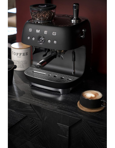 Smeg Egf03Blmeu Ekspres Do Kawy Ręczny Ekspres Do Espresso 2,4 L