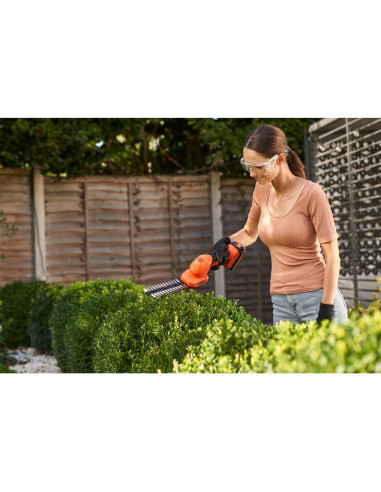 Nożyce Do Żywopłotu Akumulatorowe 18V, 20Cm Bcss18D1-Qw Black+Decker