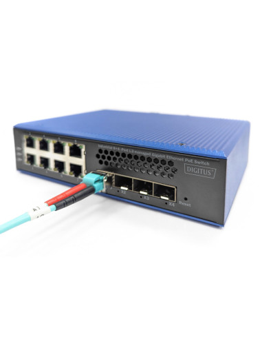 Przemysłowy 8+4 10G Sfp Port L2+ Gigabit Ethernet Poe Switch 8 X Ge Rj45 + 4 X 10G Sfp Port