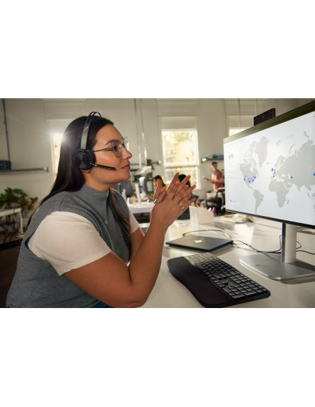 Słuchawki Poly Voyager Focus 2-M Usb-C-C Headset Usb-C/A Adapter Charging Stand No Localization Retail Packaging