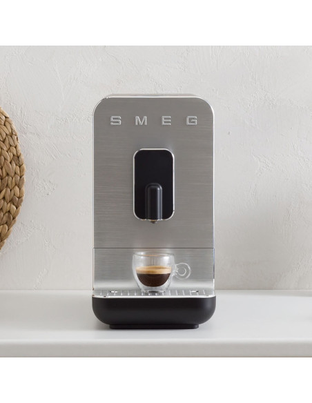 Smeg Bcc11Blmeu Ekspres Do Kawy Pełna Automatyka Ekspres Do Espresso 1,4 L