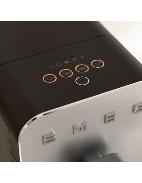 Smeg Bcc11Blmeu Ekspres Do Kawy Pełna Automatyka Ekspres Do Espresso 1,4 L