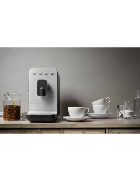 Smeg Bcc11Blmeu Ekspres Do Kawy Pełna Automatyka Ekspres Do Espresso 1,4 L