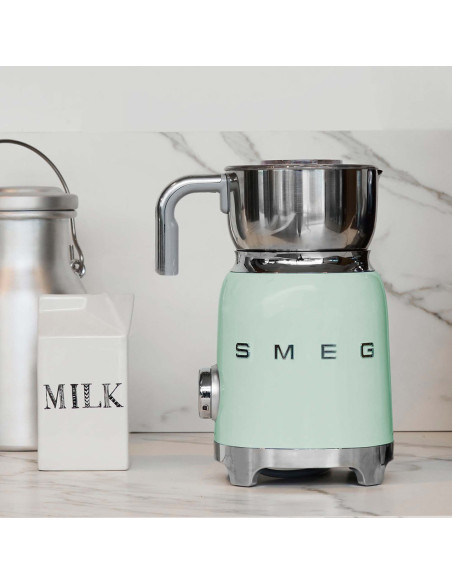 Smeg Mff11Pgeu Spieniacz / Podgrzewacz Do Mleka Automatyczny Spieniacz/Podgrzewacz Do Mleka Zielony