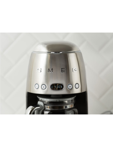 Smeg Dcf02Sseu Ekspres Do Kawy Pełna Automatyka Przelewowy Ekspres Do Kawy 1,4 L