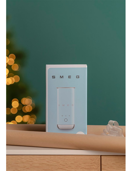 Smeg Mff02Bleu Spieniacz / Podgrzewacz Do Mleka Automatyczny Spieniacz/Podgrzewacz Do Mleka Czarny