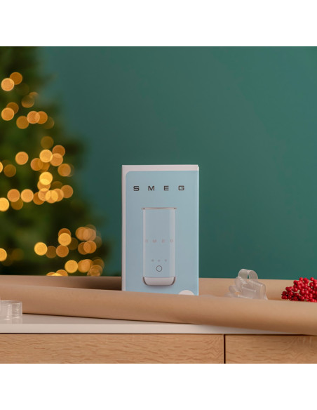 Smeg Mff02Bleu Spieniacz / Podgrzewacz Do Mleka Automatyczny Spieniacz/Podgrzewacz Do Mleka Czarny