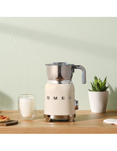 Smeg Mff11Creu Spieniacz / Podgrzewacz Do Mleka Automatyczny Spieniacz/Podgrzewacz Do Mleka Kremowy