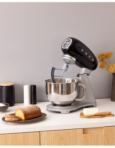 Robot Kuchenny Smeg Smf04Bleu