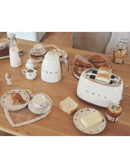Smeg Tsf01Creu Toster 6 2 Kaw. 950 W Kremowy
