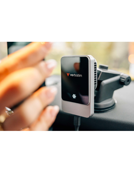 Verbatim Charge 'N' Drive Smartfon Czarny Usb Bezprzewodowe Ładowanie Szybkie Ładowanie Automatyczna