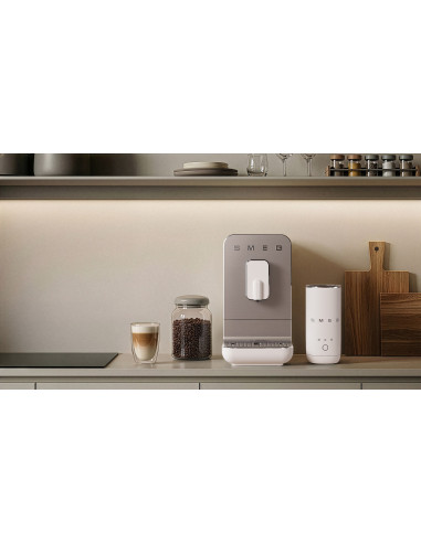 Smeg Bcc11Whmeu Ekspres Do Kawy Pełna Automatyka Ekspres Do Espresso 1,4 L