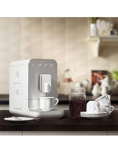 Smeg Bcc11Whmeu Ekspres Do Kawy Pełna Automatyka Ekspres Do Espresso 1,4 L