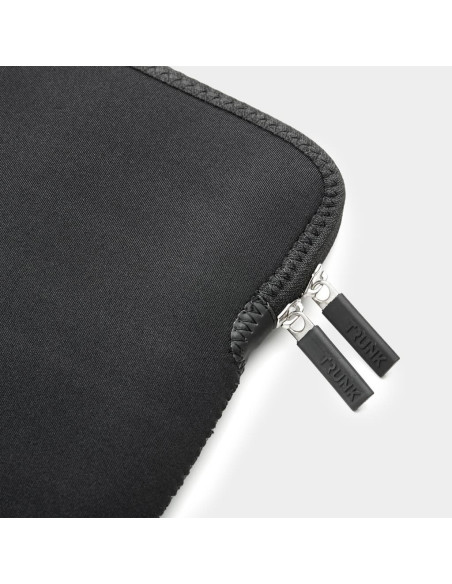 Etui Na Macbook Pro 16 Cali Trunk, Kolor Czarny