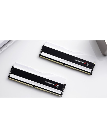 G.skill Trident Z Trident Z5 Rgb Moduł Pamięci 48 Gb 2 X 24 Gb Ddr5 8400 Mt/S 288-Pin Dimm