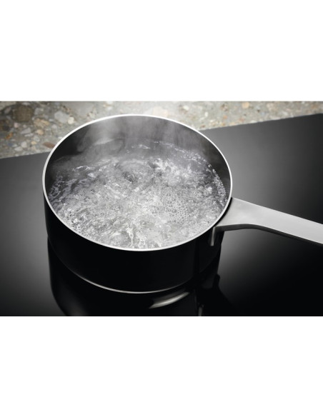 Płyta Indukcyjna Electrolux Lir60430 (4 Pola Grzejne  Kolor Czarny)